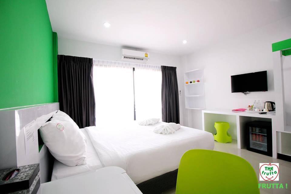 The Frutta Boutique Hotell Patong Exteriör bild