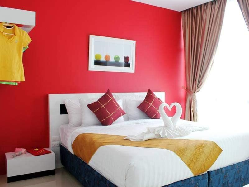 The Frutta Boutique Hotell Patong Exteriör bild