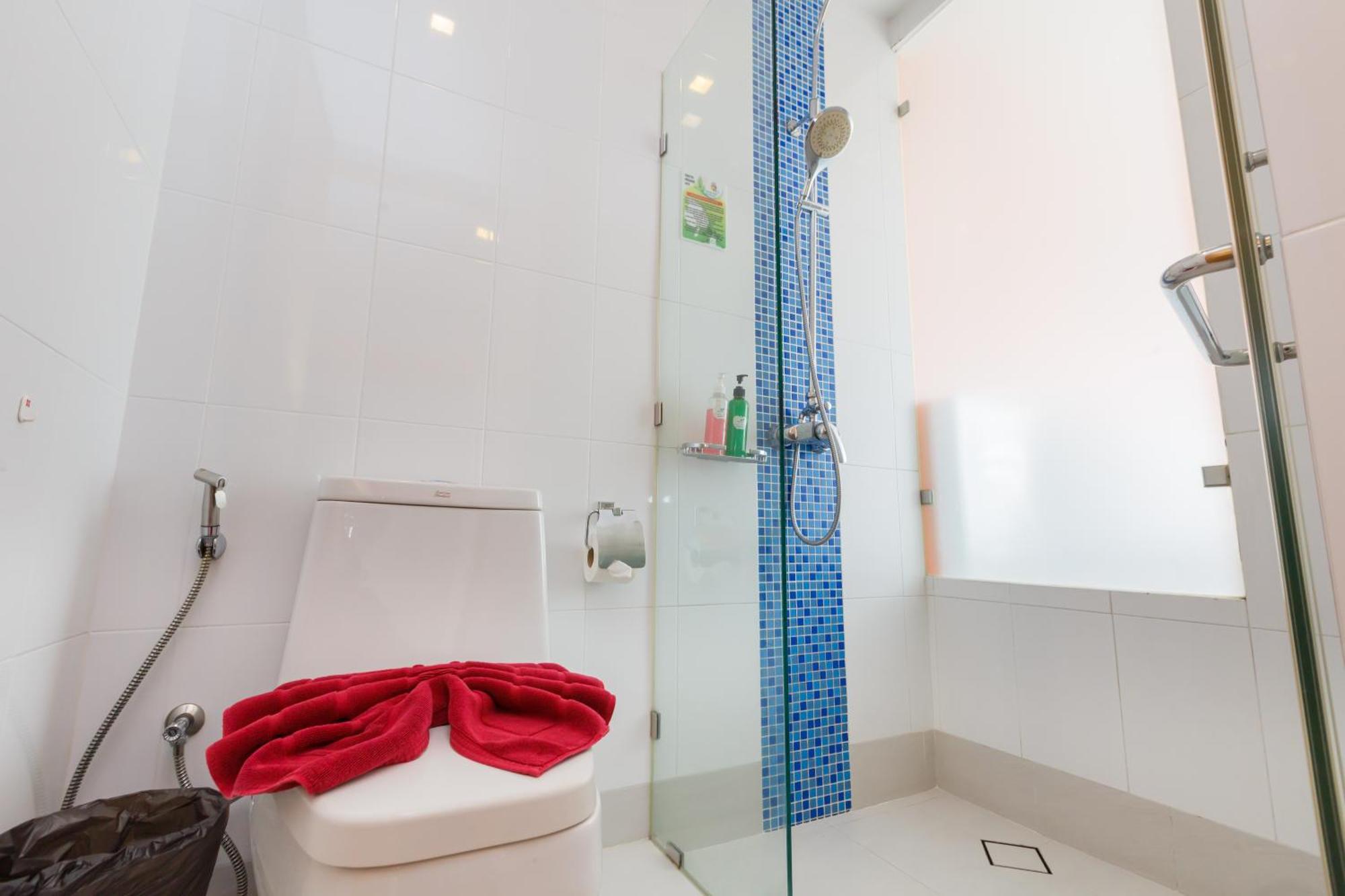 The Frutta Boutique Hotell Patong Exteriör bild