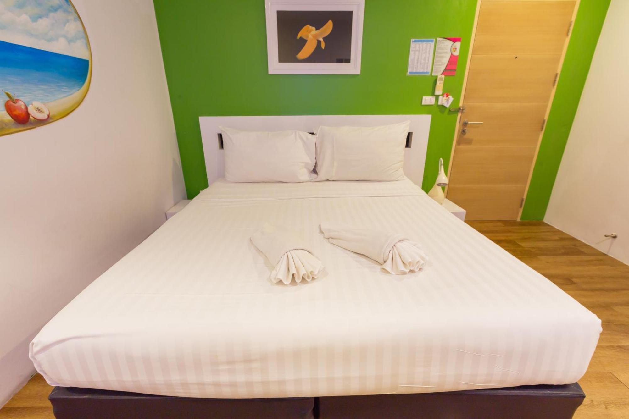 The Frutta Boutique Hotell Patong Exteriör bild