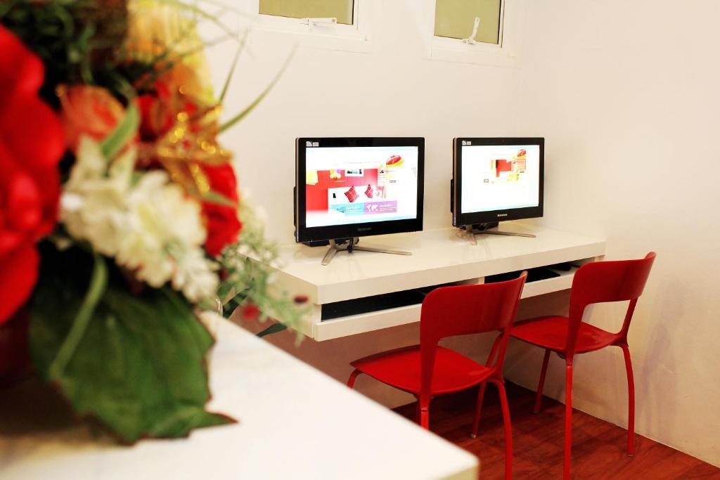 The Frutta Boutique Hotell Patong Exteriör bild
