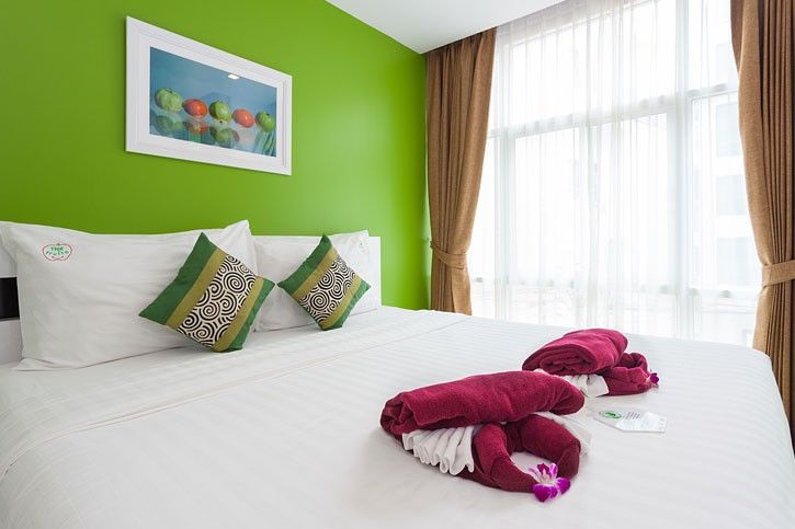 The Frutta Boutique Hotell Patong Exteriör bild