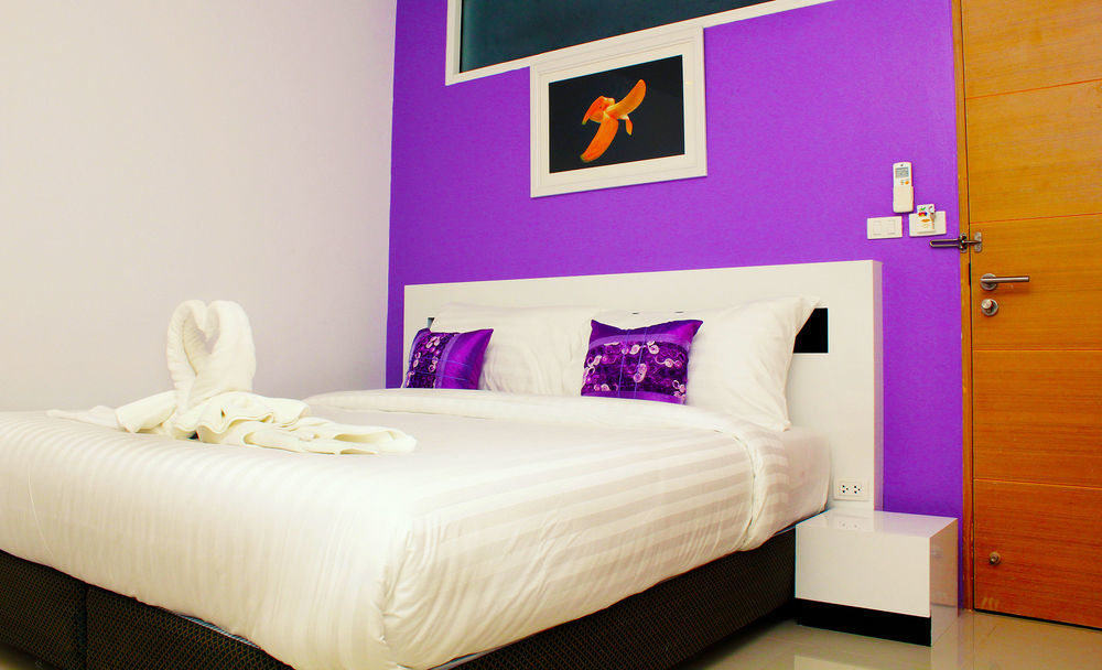 The Frutta Boutique Hotell Patong Exteriör bild