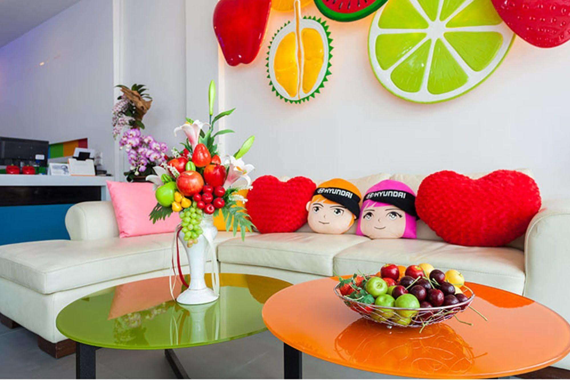 The Frutta Boutique Hotell Patong Exteriör bild