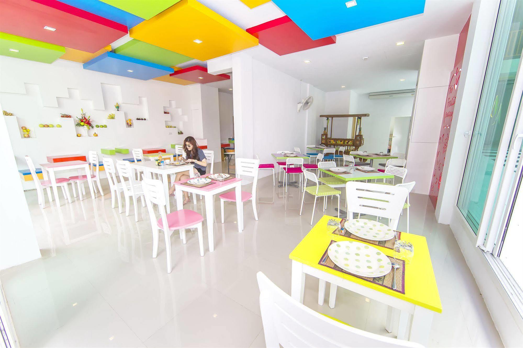 The Frutta Boutique Hotell Patong Exteriör bild