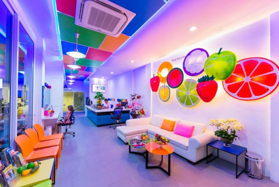 The Frutta Boutique Hotell Patong Exteriör bild